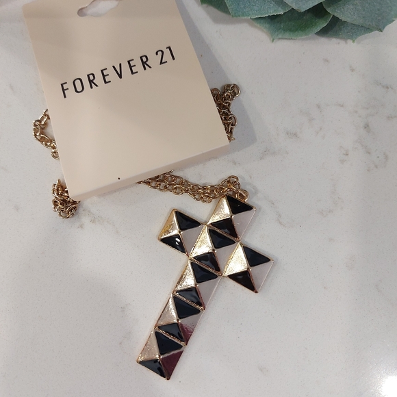 ⚡FREE ADD ON ⚡Forever 21 Gold Tone Cross Necklace - Picture 2 of 5